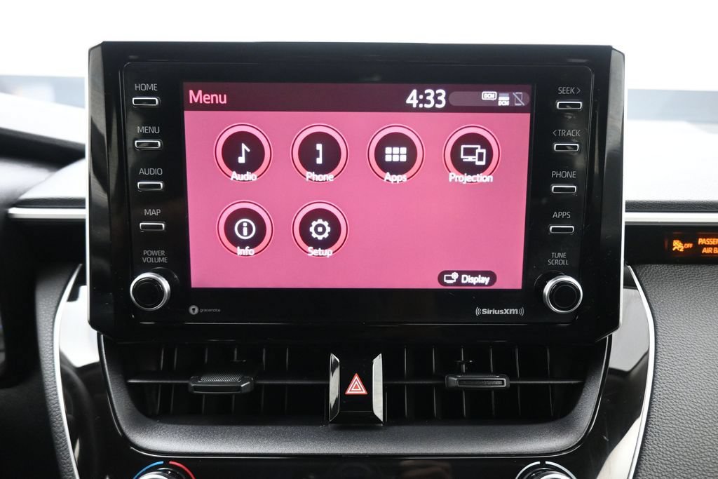 Used 2021 Toyota Corolla LE FWD image 18