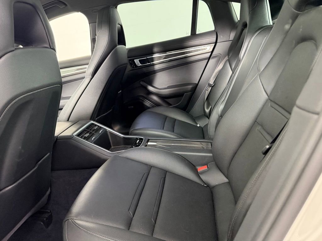 Used 2018 Porsche Panamera 4S image 26