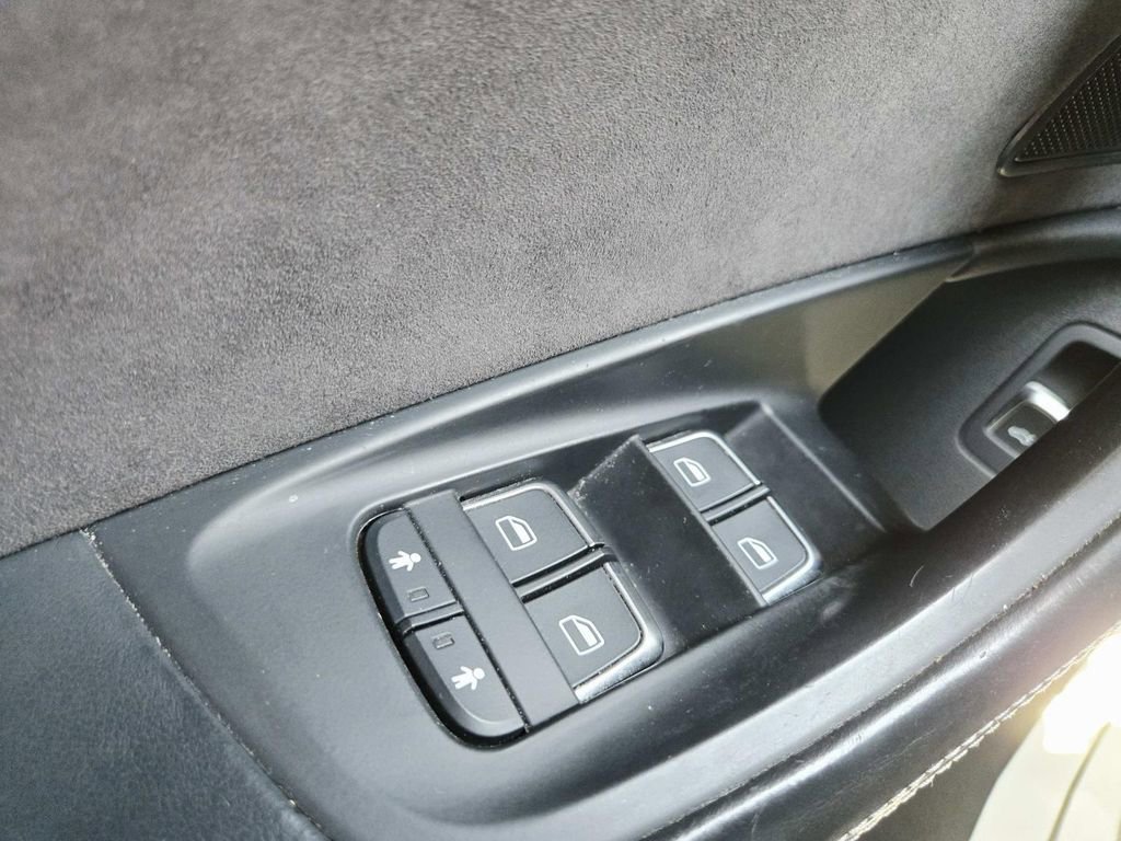 Used 2016 Audi S6 Premium Plus image 41