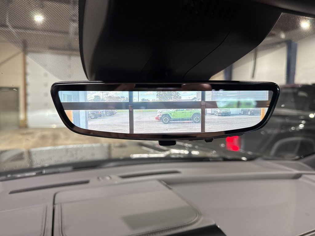 New 2026 GMC Yukon Elevation w/ Elevation Premium Package image 32