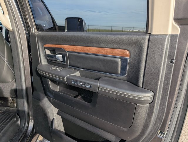 Used 2014 RAM 2500 Laramie w/ Convenience Group image 7