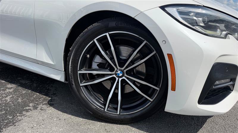 Used 2020 BMW 330i xDrive Sedan w/ M Sport Package AWD/4WD image 15