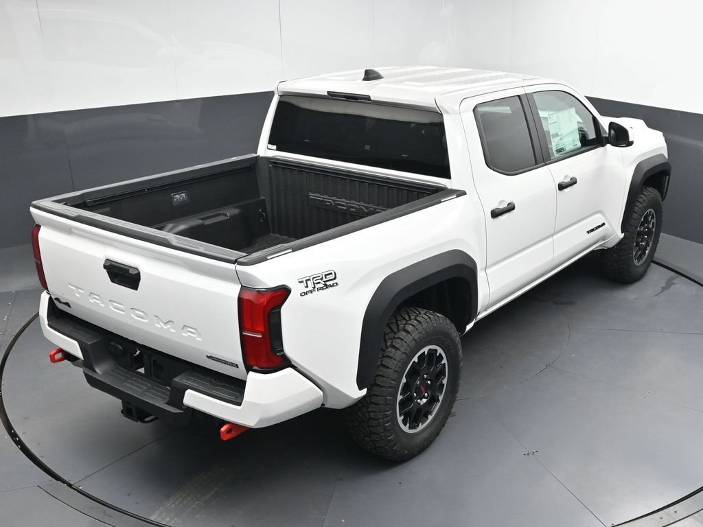 Used 2025 Toyota Tacoma TRD Off-Road AWD/4WD image 38