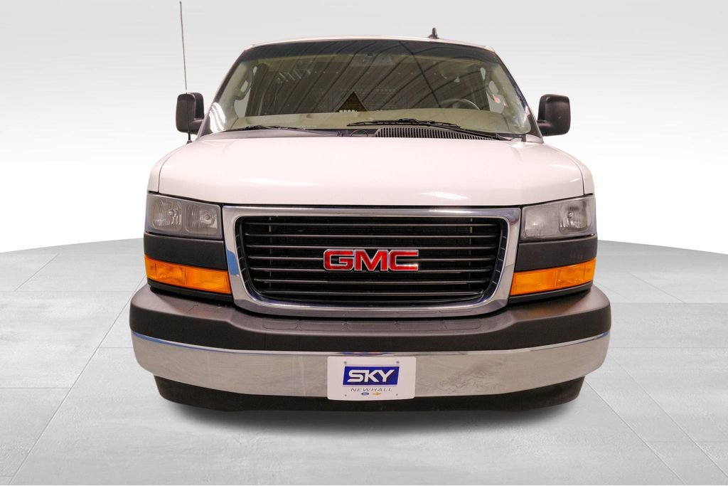 Used 2024 GMC Savana 2500 w/ Driver Convenience Package image 13