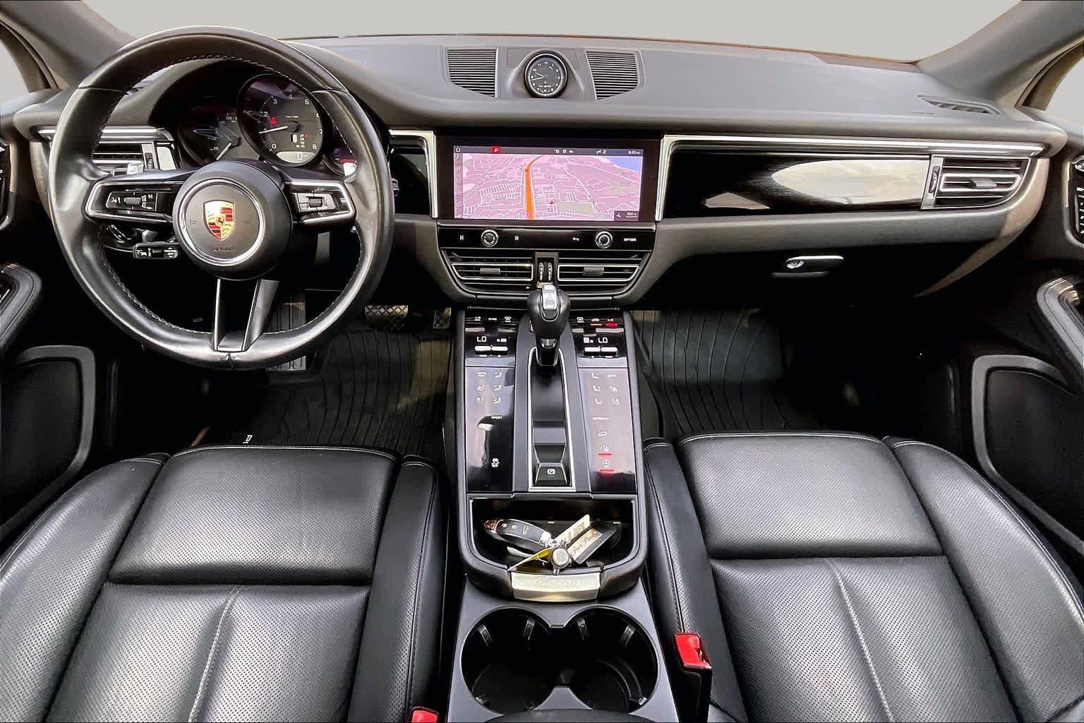 Used 2024 Porsche Macan AWD/4WD image 13