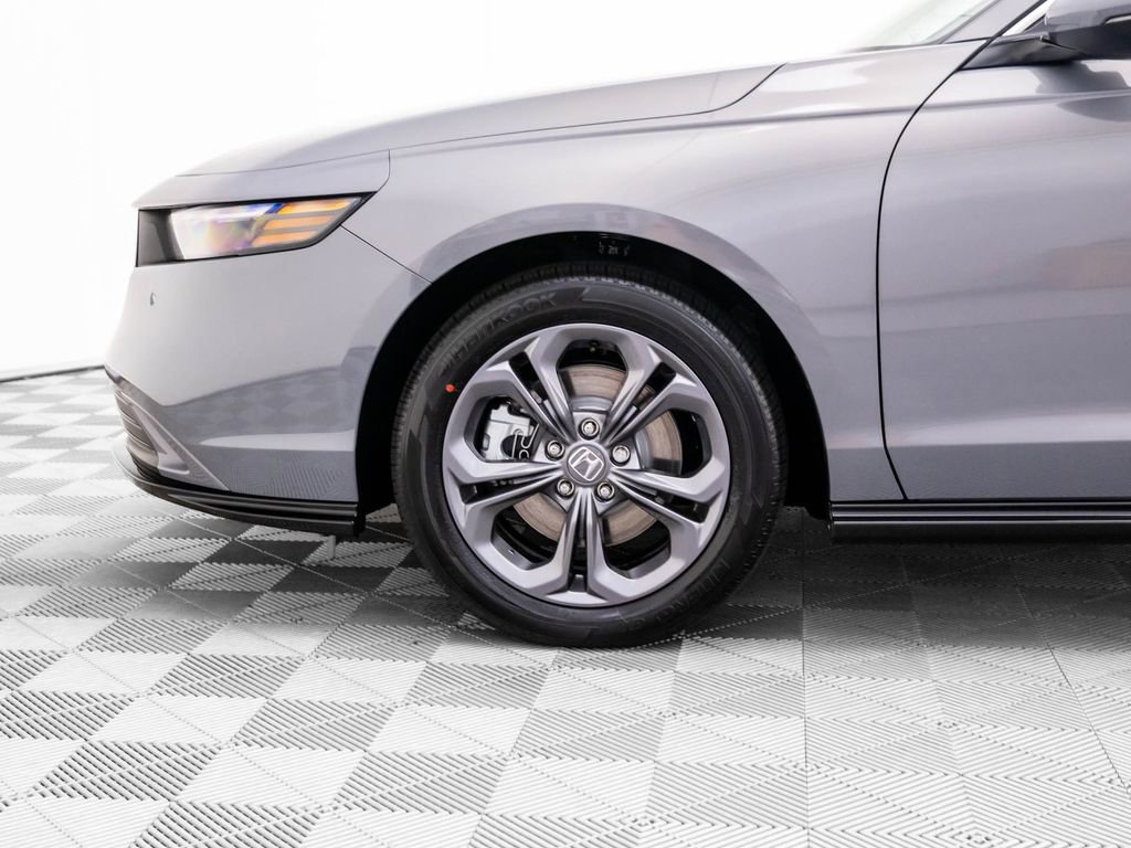 Certified 2025 Honda Accord EX-L image 32