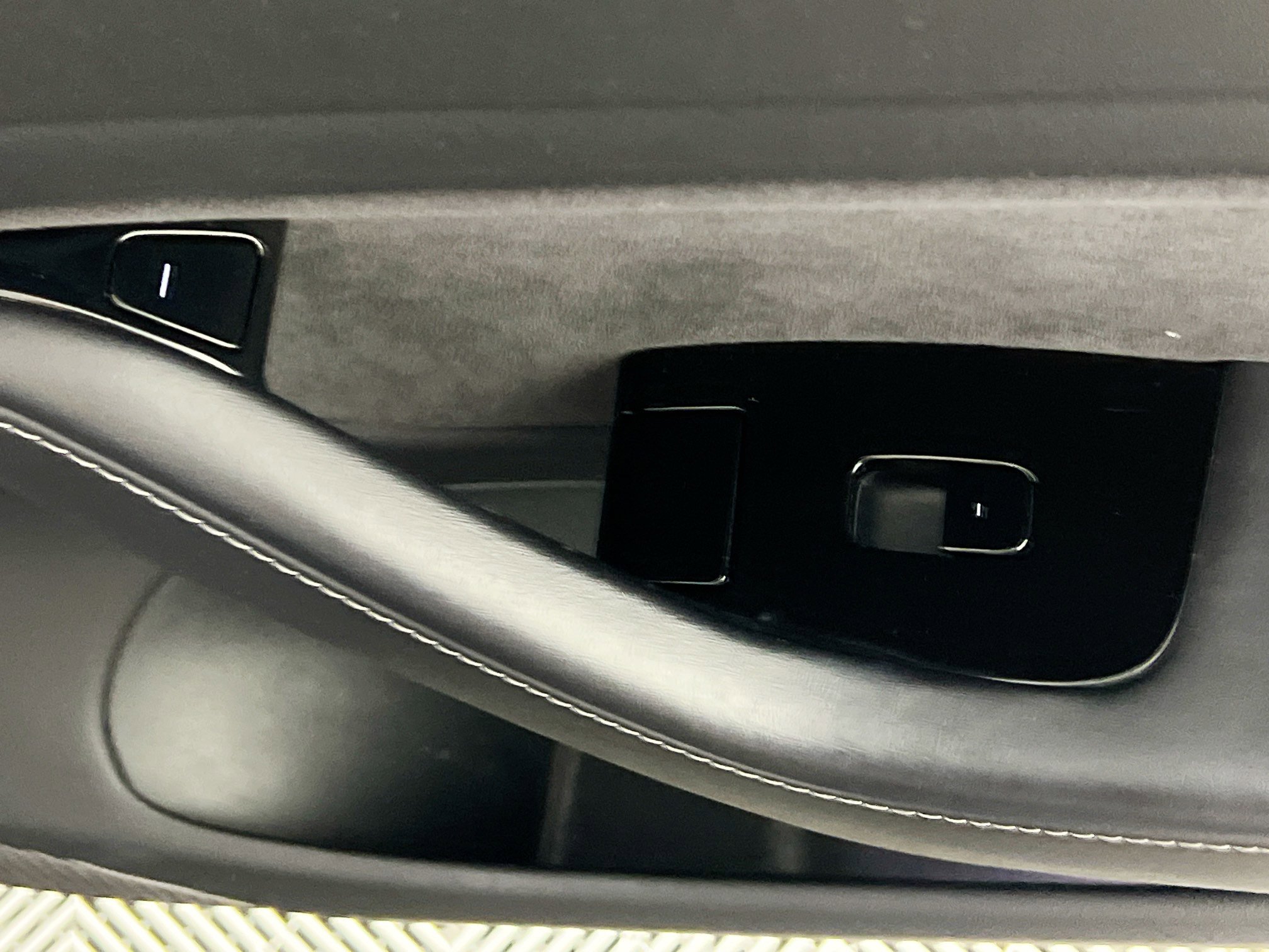 Used 2018 Tesla Model 3 Long Range image 31