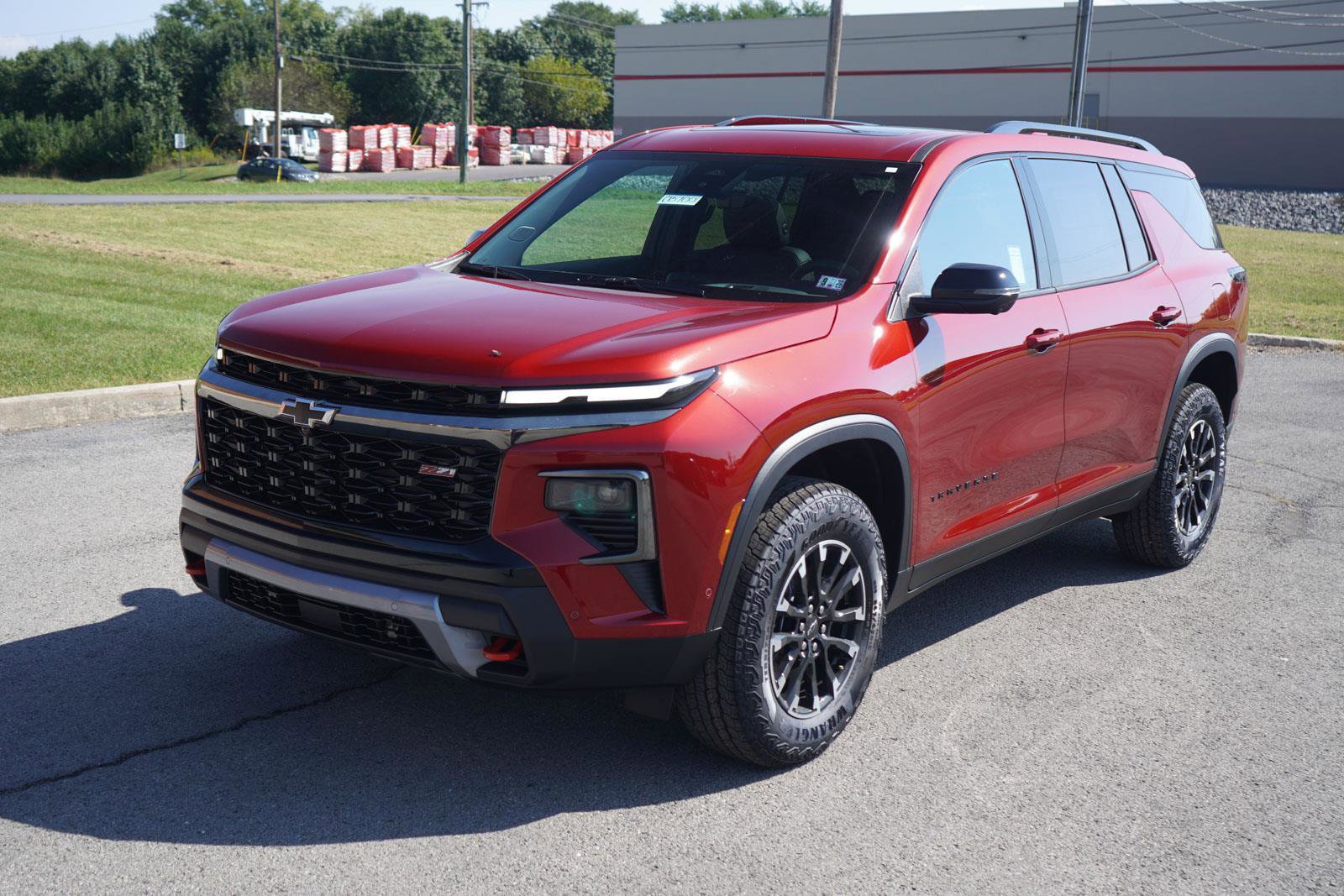 New 2026 Chevrolet Traverse Z71 w/ Enhanced Driving Package image 8