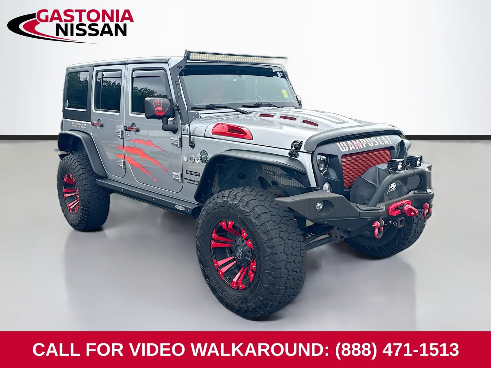 Used 2018 Jeep Wrangler Unlimited Sport w/ Connectivity Group AWD/4WD image 1