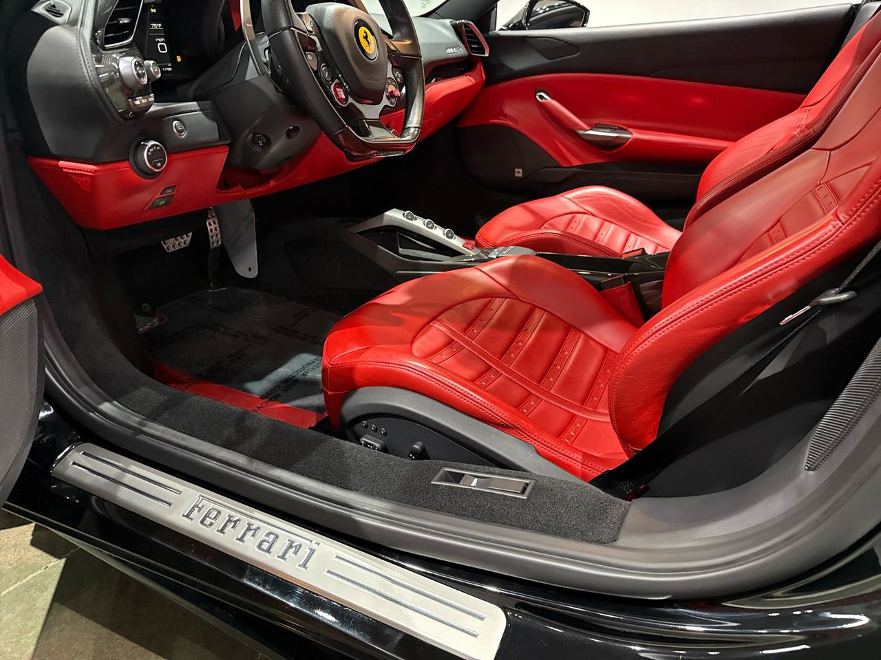 Used 2016 Ferrari 488 GTB image 28