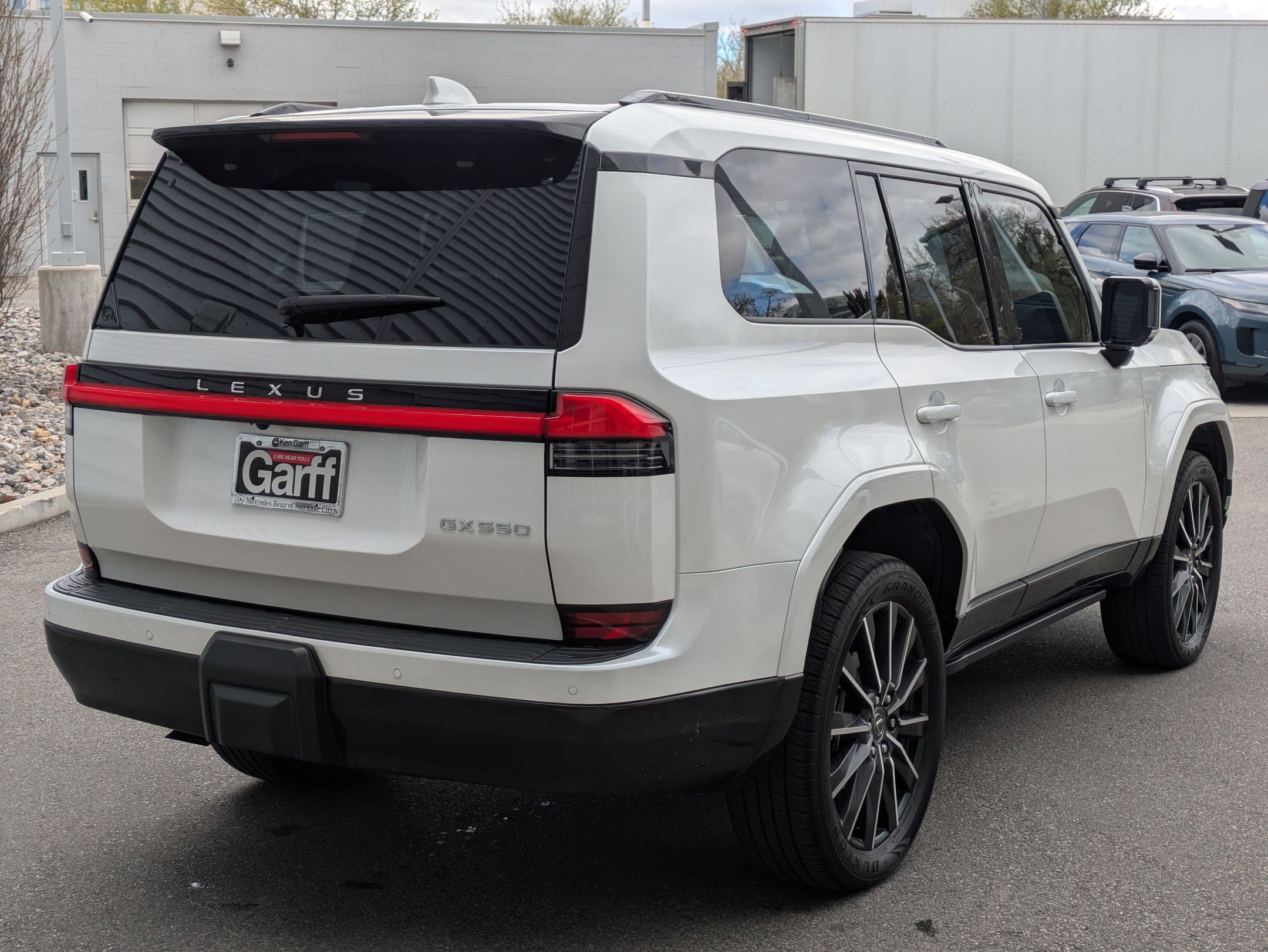 Used 2024 Lexus GX 550 w/ Accessory Package (Z1) image 3