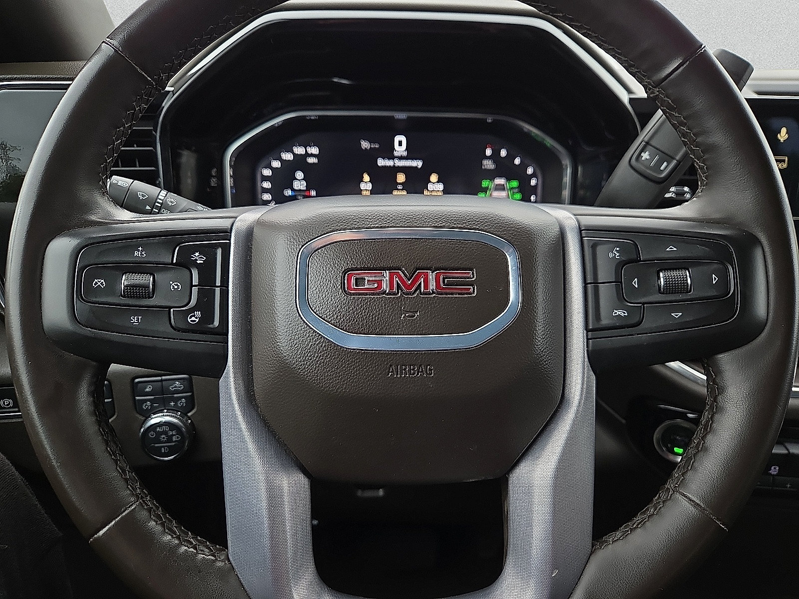 Certified 2025 GMC Sierra 1500 SLT AWD/4WD image 24