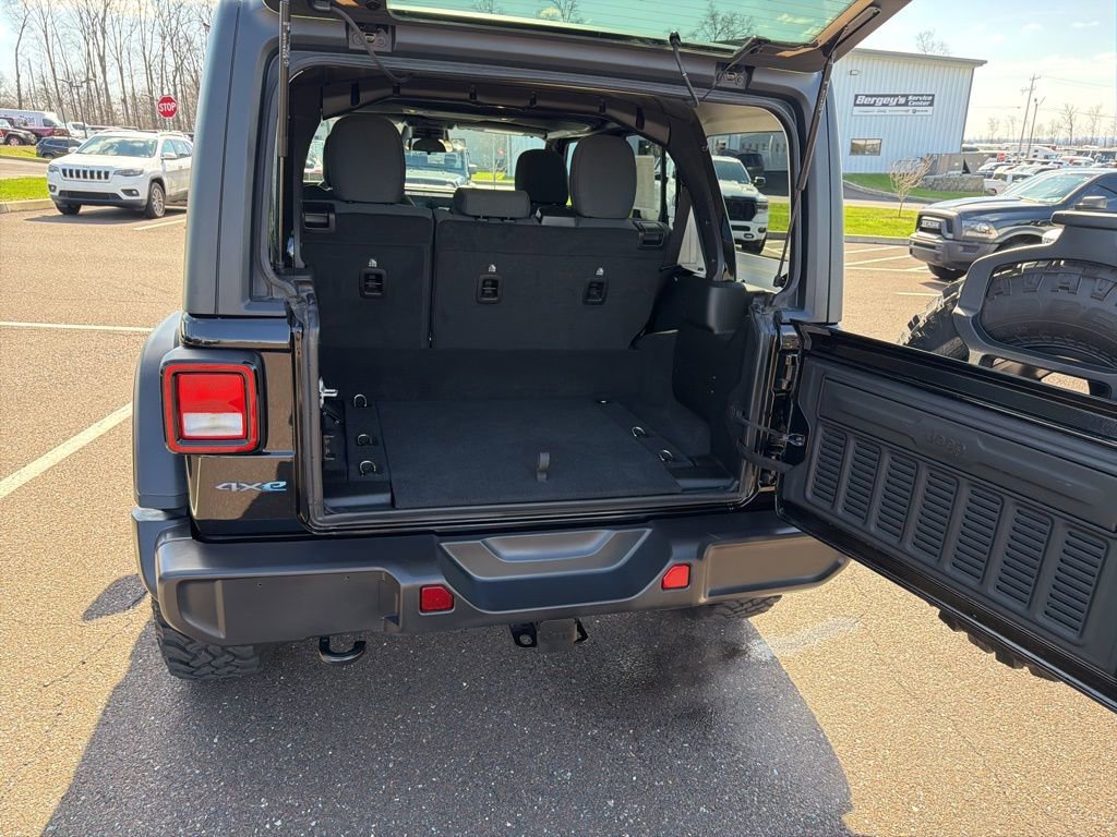 Certified 2025 Jeep Wrangler Unlimited Sport S 4xe image 18