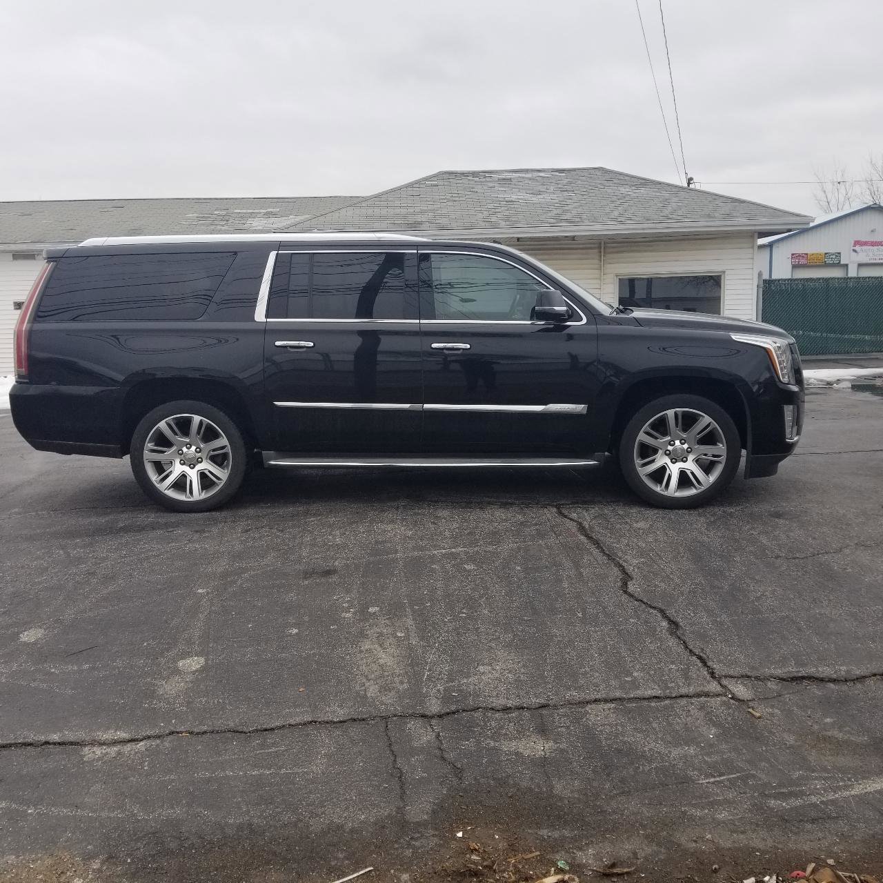 Used 2015 Cadillac Escalade ESV Premium AWD/4WD image 6