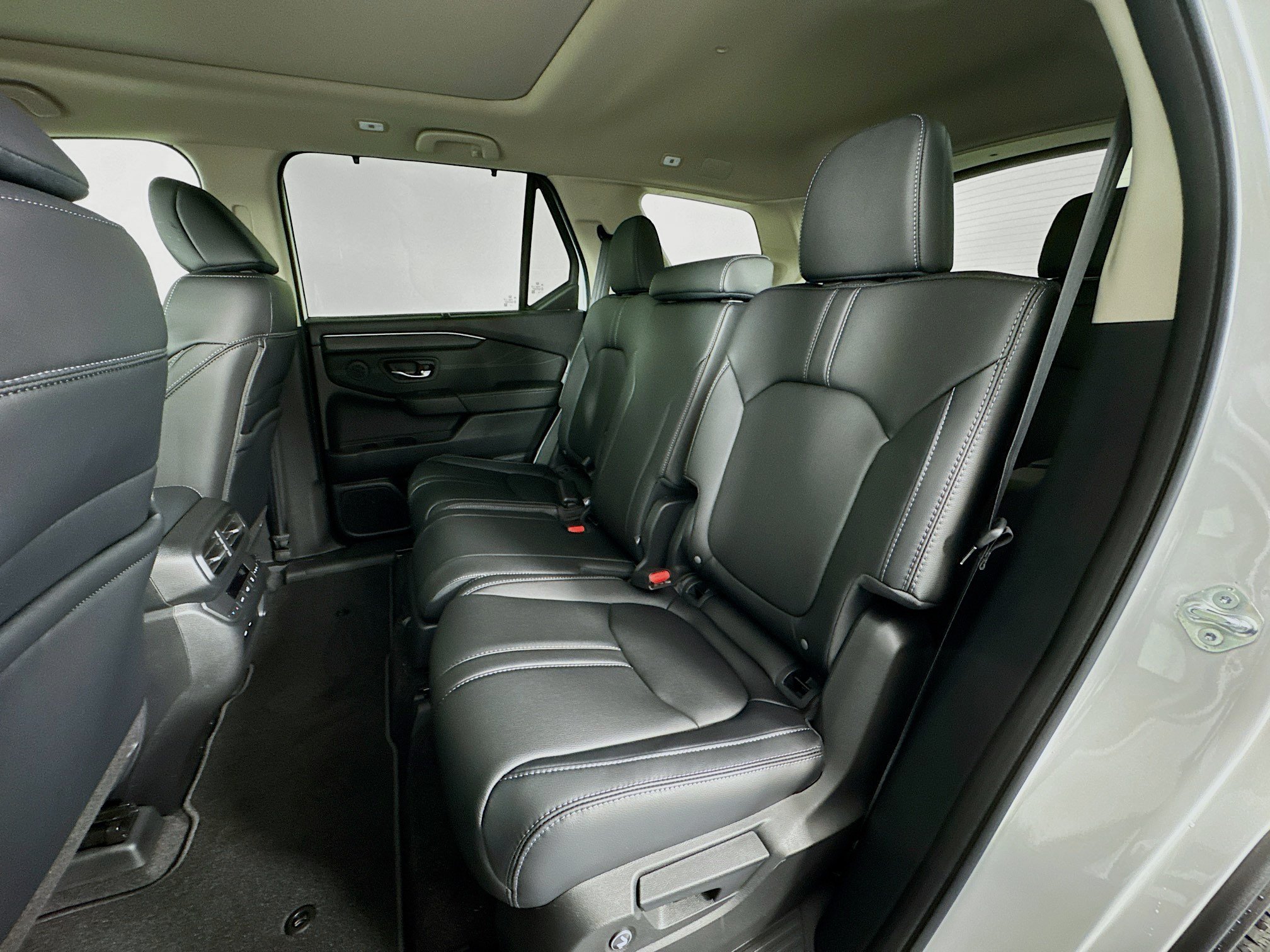 New 2026 Honda Pilot Touring image 26