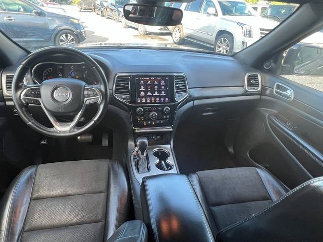 Used 2020 Jeep Grand Cherokee Altitude AWD/4WD image 18