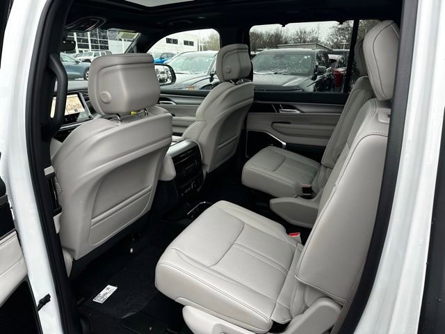 New 2025 Jeep Wagoneer L Series III w/ Quick Order Package 25C Super image 29