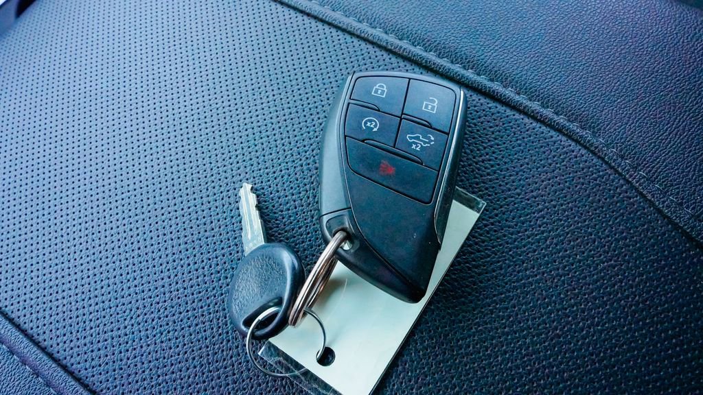 Used 2024 Chevrolet Silverado 2500 LTZ w/ LTZ Plus Package image 27