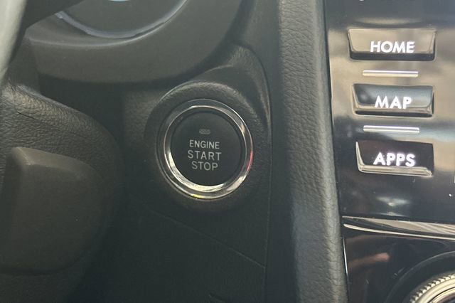 Used 2017 Subaru Forester 2.5i Touring image 28