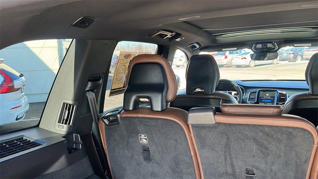 Certified 2023 Volvo XC90 B5 Plus w/ Protection Package image 44