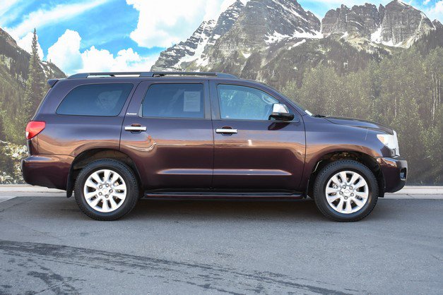 Used 2014 Toyota Sequoia Platinum image 2