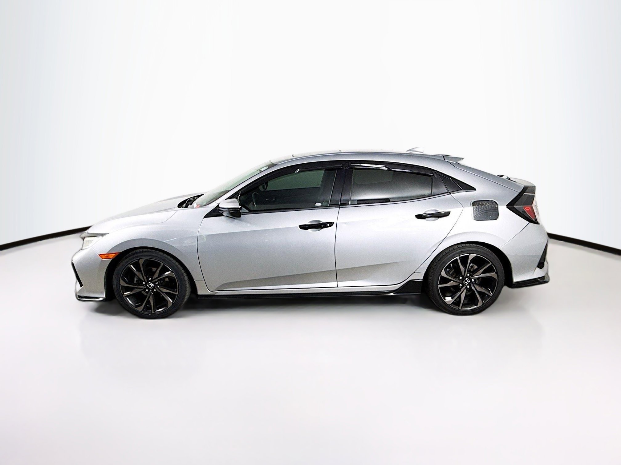 Used 2019 Honda Civic Sport Touring image 7