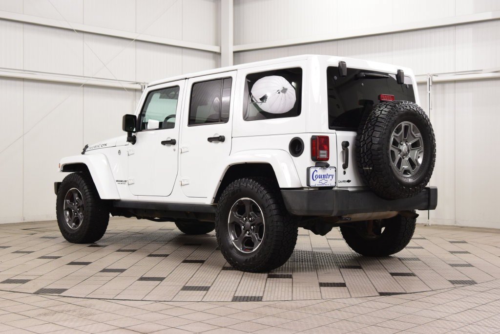 Used 2017 Jeep Wrangler Unlimited Rubicon w/ Cold Weather Group AWD/4WD image 7