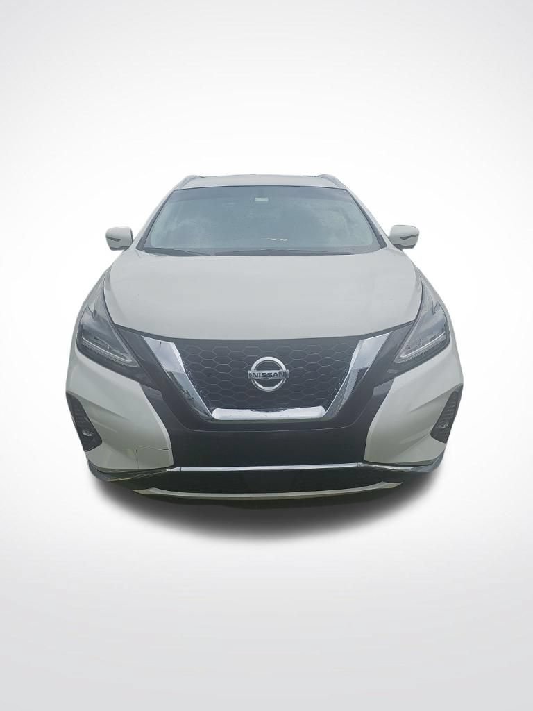 Used 2019 Nissan Murano SL w/ Cargo Package FWD image 2