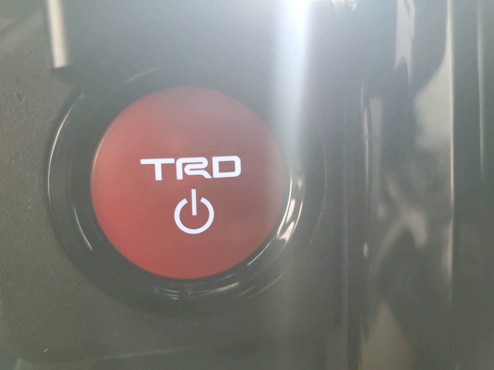 Used 2025 Toyota 4Runner TRD Off-Road Premium AWD/4WD image 32