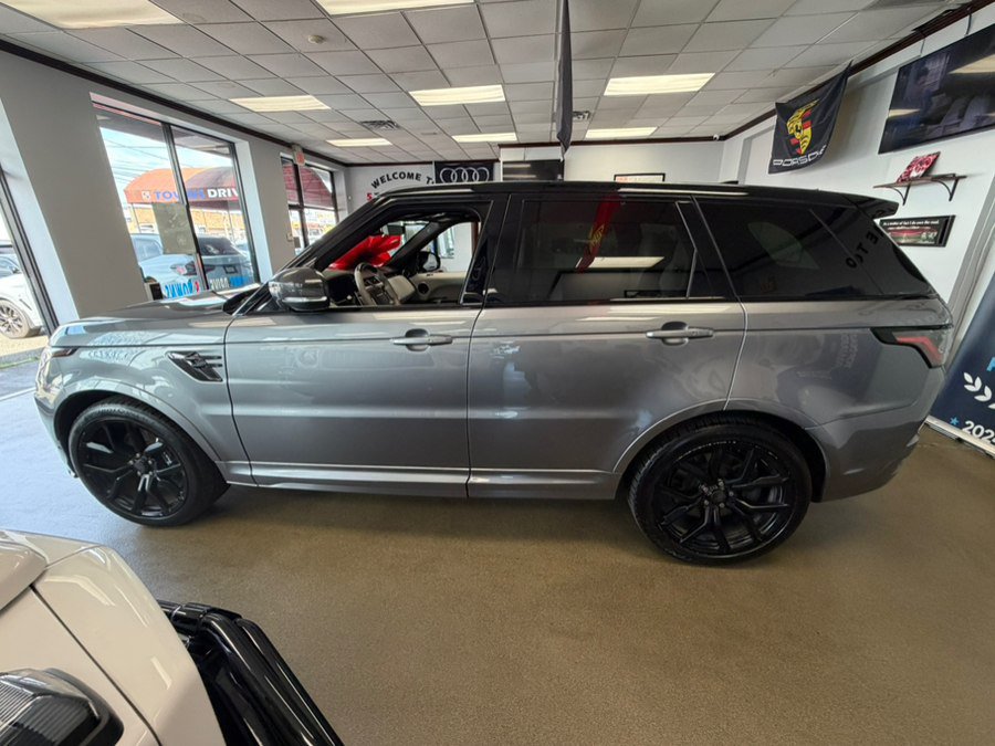 Used 2022 Land Rover Range Rover Sport SVR AWD/4WD image 10