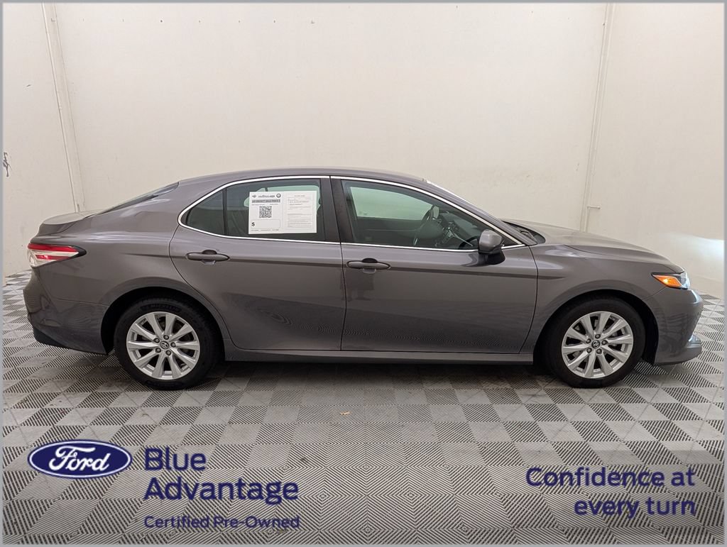 Used 2018 Toyota Camry LE FWD video 2