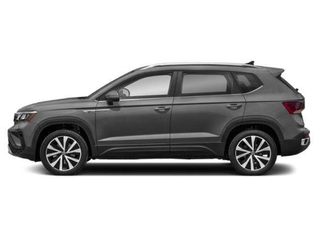 Used 2023 Volkswagen Taos SE w/ Panoramic Sunroof Package AWD/4WD image 3