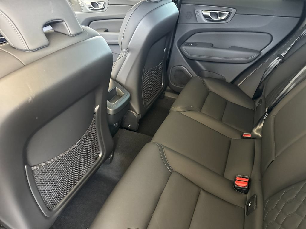 New 2026 Volvo XC60 B5 Plus w/ Protection Package Premier AWD/4WD image 11