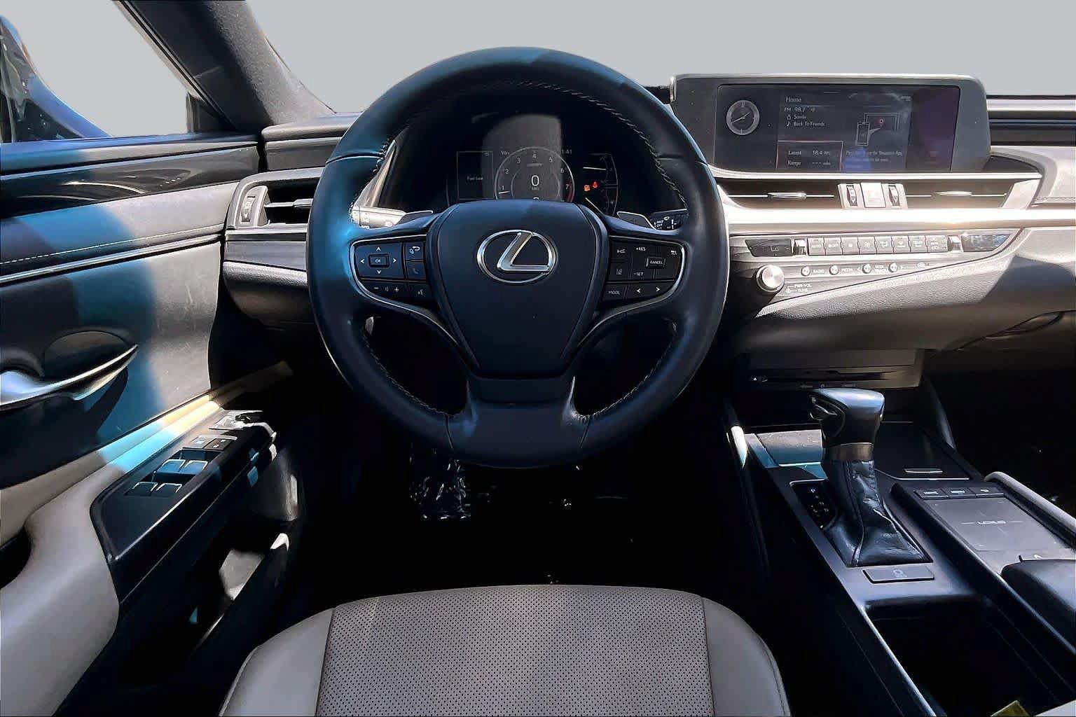 Used 2021 Lexus ES 350 w/ Accessory Package FWD image 6