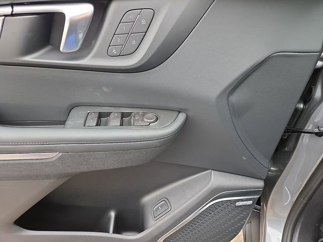 New 2026 Buick Enclave Preferred w/ Power Package FWD image 11