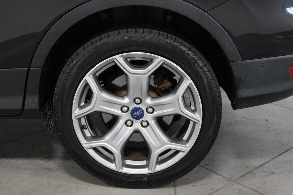 Used 2017 Ford Escape Titanium w/ Equipment Group 301A FWD image 18