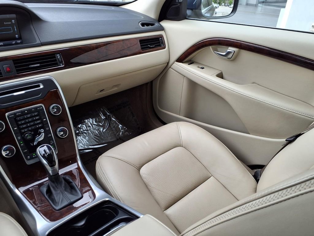 Used 2015 Volvo XC70 T6 Premier Plus AWD/4WD image 19