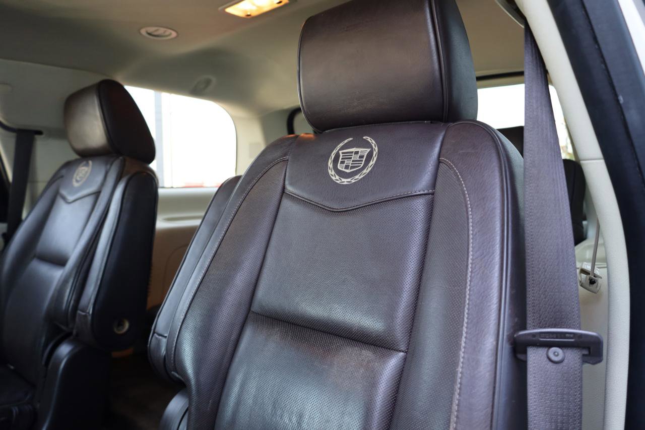 Used 2014 Cadillac Escalade Platinum image 15