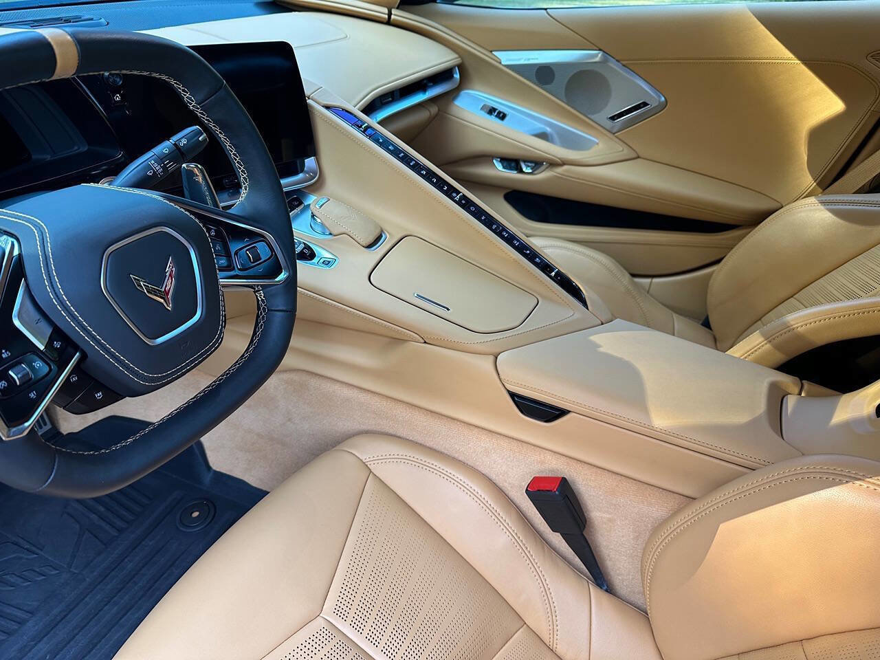 Used 2024 Chevrolet Corvette Stingray Premium Conv w/ Z51 Performance Package RWD image 26