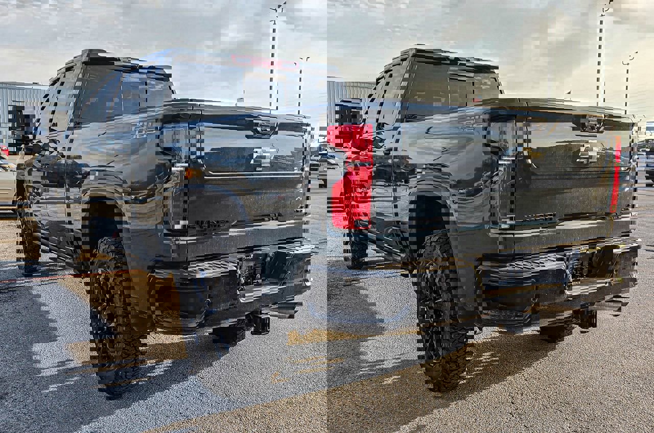 Used 2025 Chevrolet Silverado 2500 LTZ w/ Trail Boss Package image 4