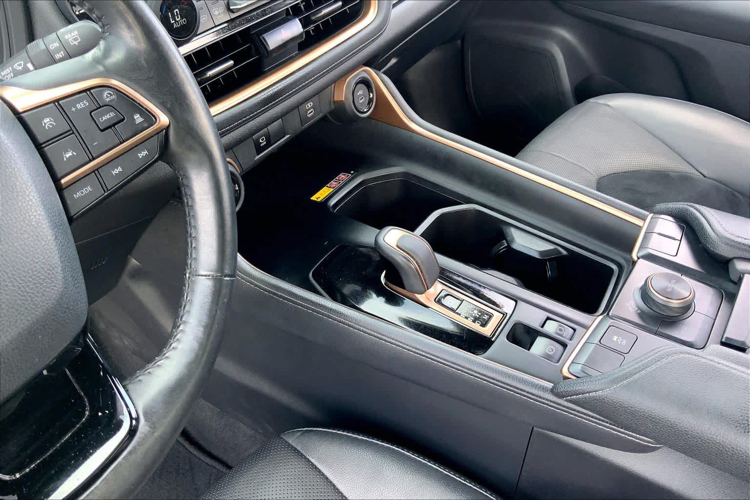Certified 2024 Toyota Grand Highlander AWD Hybrid image 16