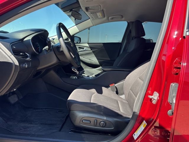 Used 2024 Chevrolet Malibu RS FWD image 11