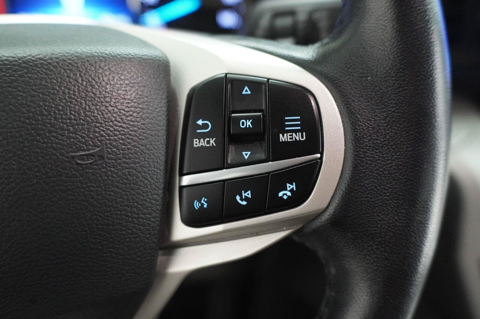 Used 2023 Ford Explorer XLT RWD image 11