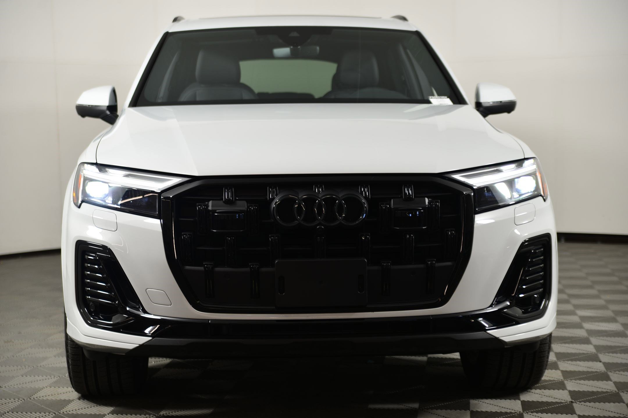 Certified 2025 Audi Q7 2.0T Premium Plus w/ Premium Plus Package image 5