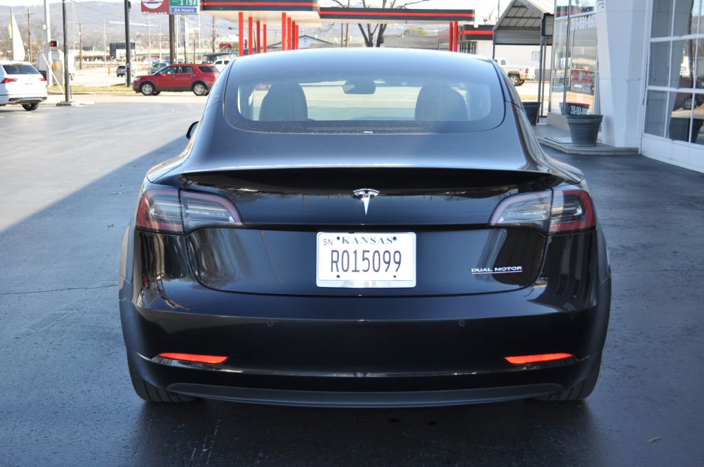 Used 2022 Tesla Model 3 Performance AWD/4WD image 9
