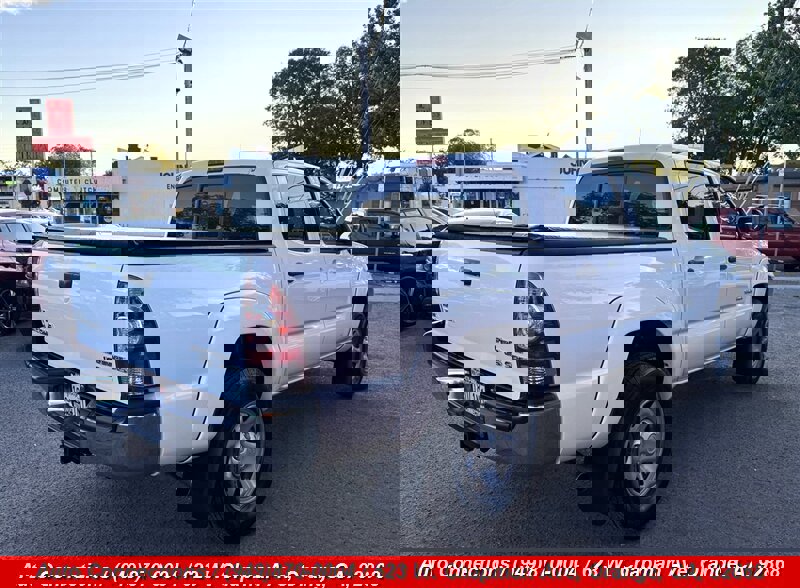 Used 2013 Toyota Tacoma PreRunner w/ SR5 Pkg image 3