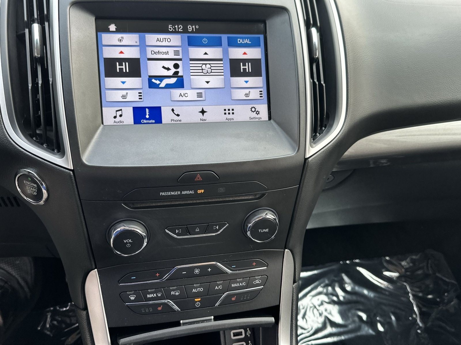 Used 2017 Ford Edge SEL w/ Equipment Group 201A AWD/4WD image 29