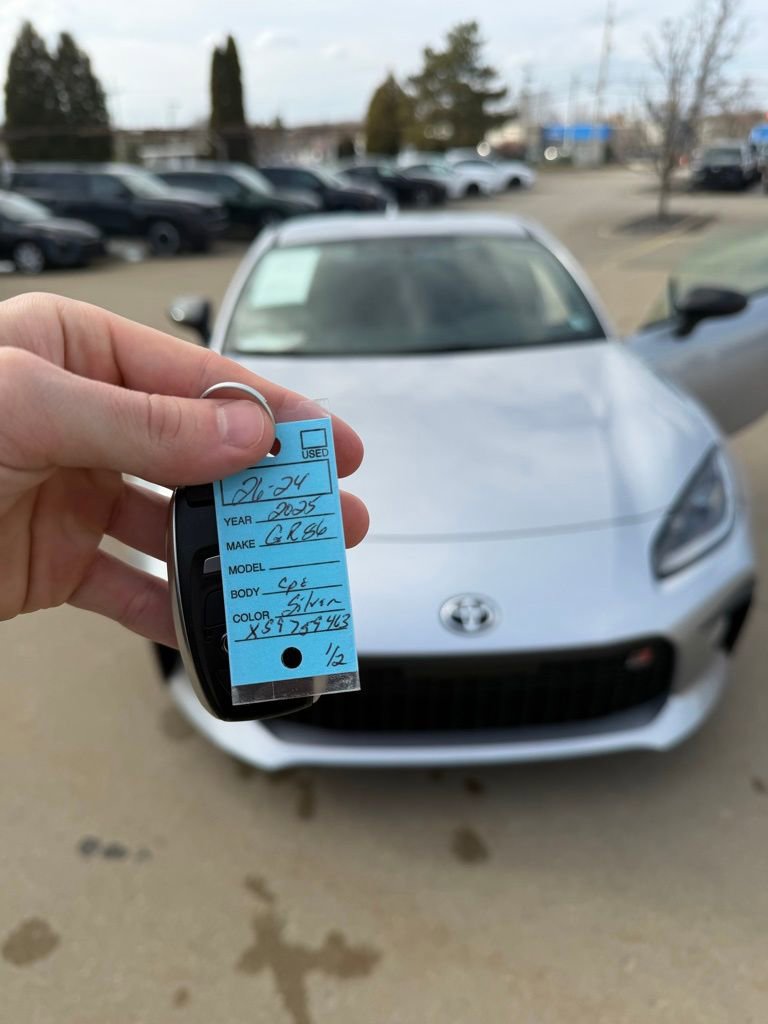 Certified 2025 Toyota GR86 w/ ALL Weather Mat Package (TMS) image 33