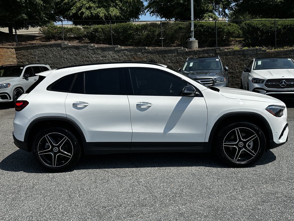 Certified 2026 Mercedes-Benz GLA 250 w/ Exclusive Package image 9