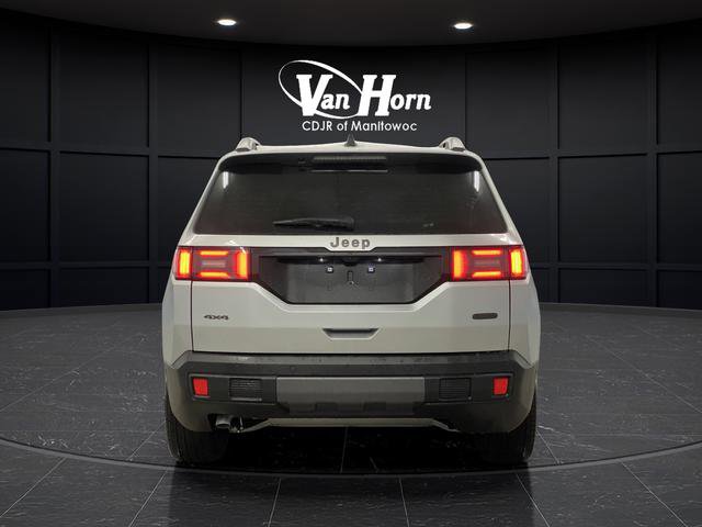 New 2026 Jeep Cherokee Overland w/ Trailer Tow Group AWD/4WD image 14